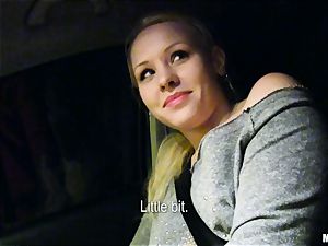 uber-cute Lola Taylor gets sweet fucking on the back seat